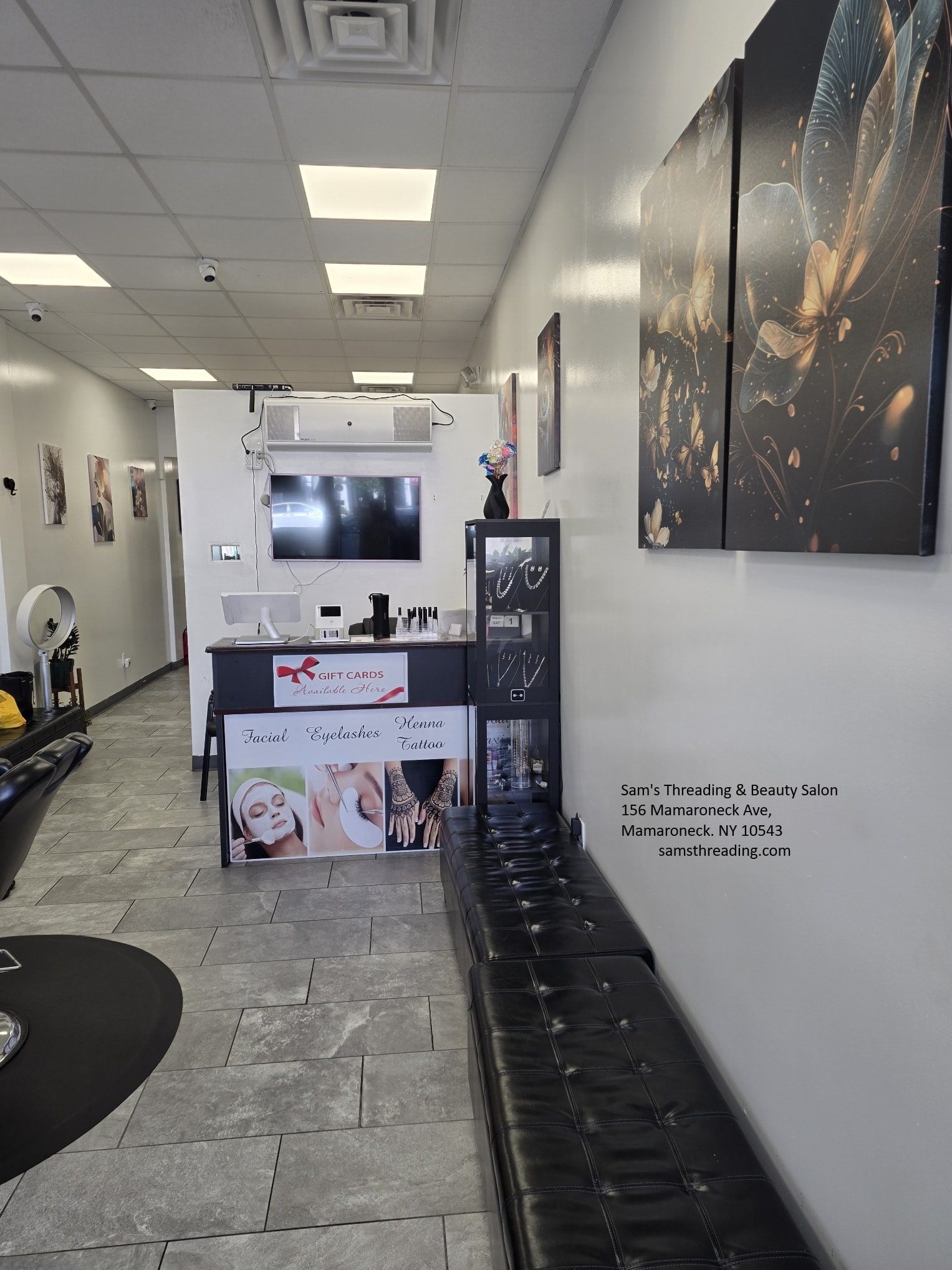 Sam's Threading & Beauty Salon interior