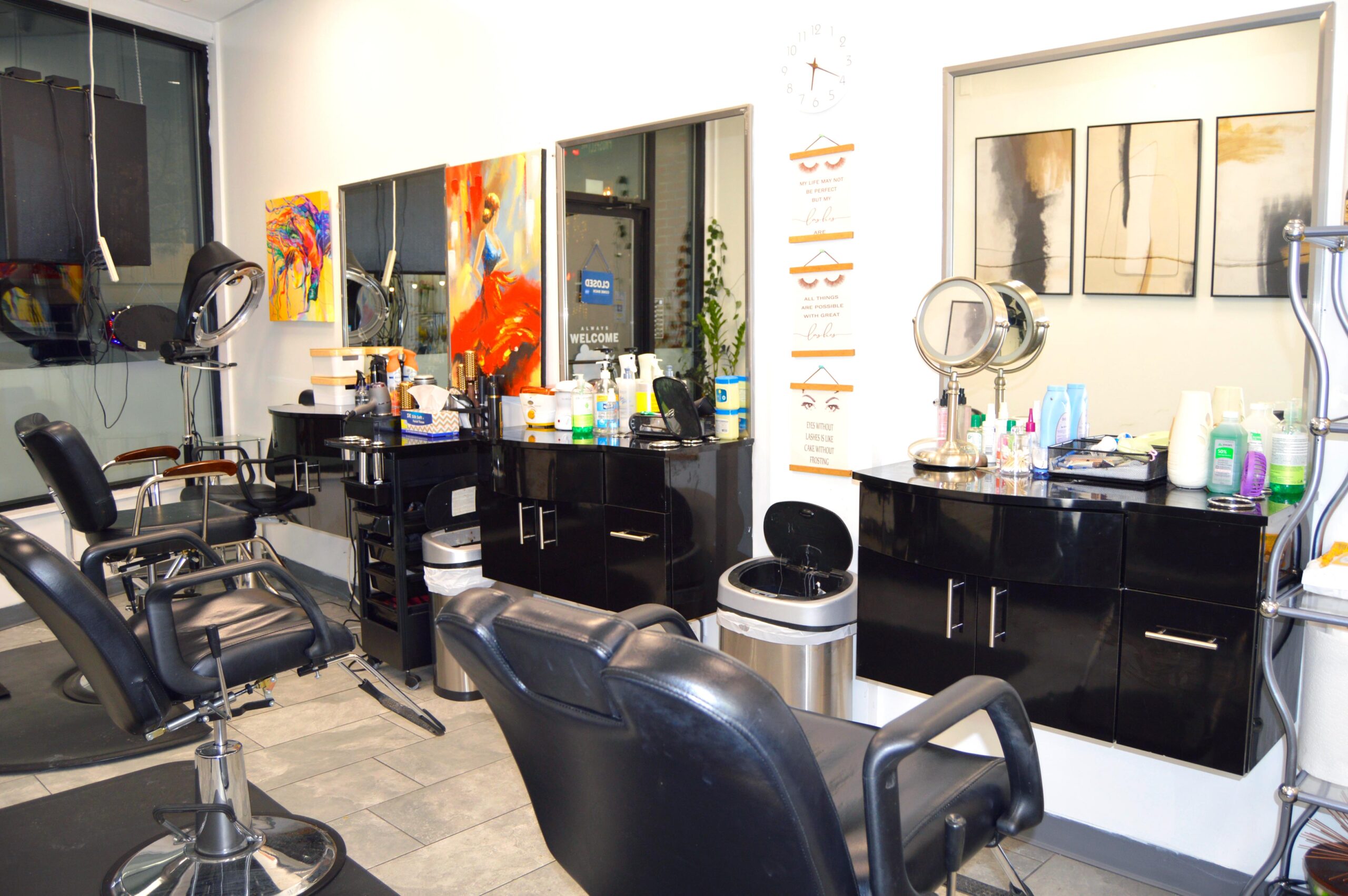 Salon interior