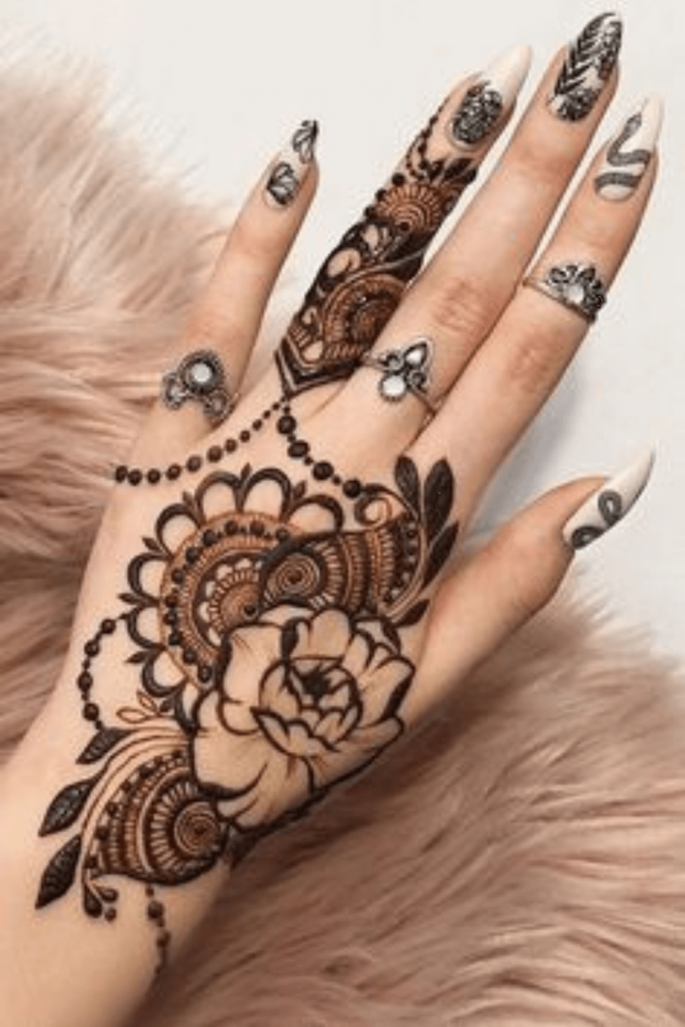 Henna design